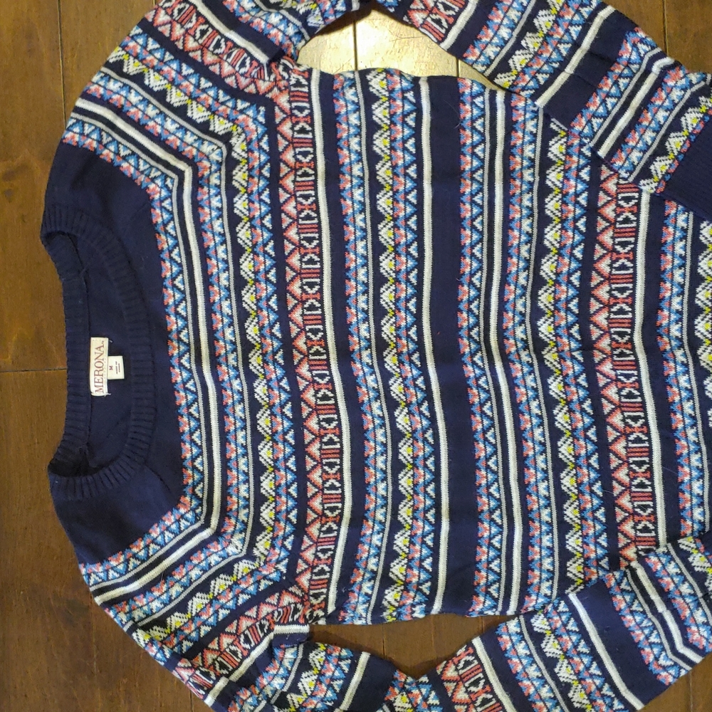 Sweater - Picture 2 of 4